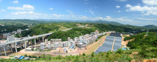 规划建设中的兰花一条街及中小河流域治理建设项目.jpg